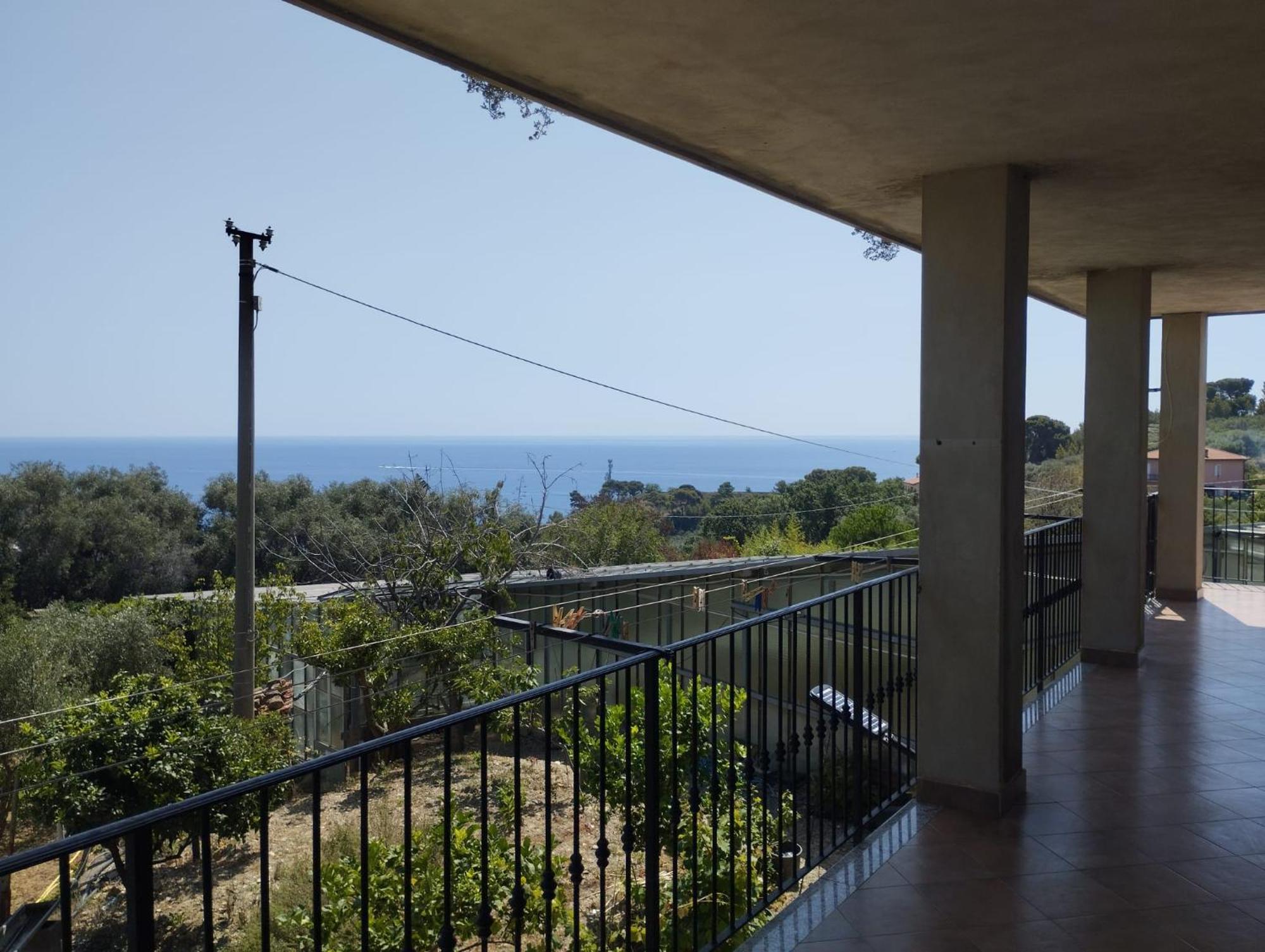 Alba Dorata Apartment San Lorenzo al Mare Exterior photo
